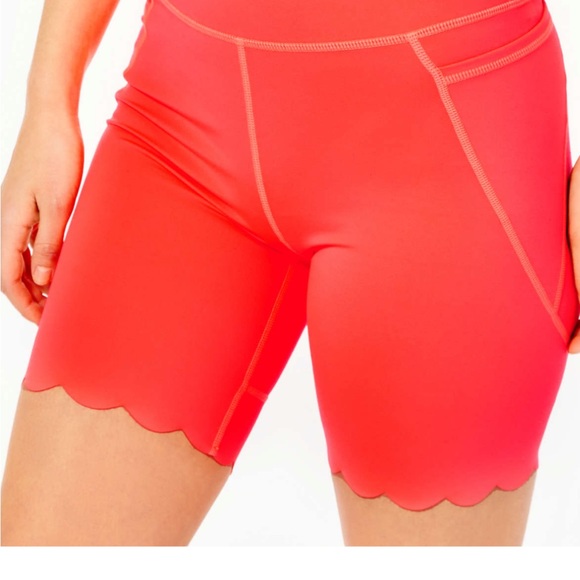 Lilly Pulitzer Pants - NWT Lily Pulitzer Luxletic Weekender Biker Shorts